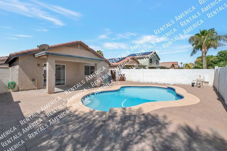 Building Photo - 1448 E Saguaro Trail
