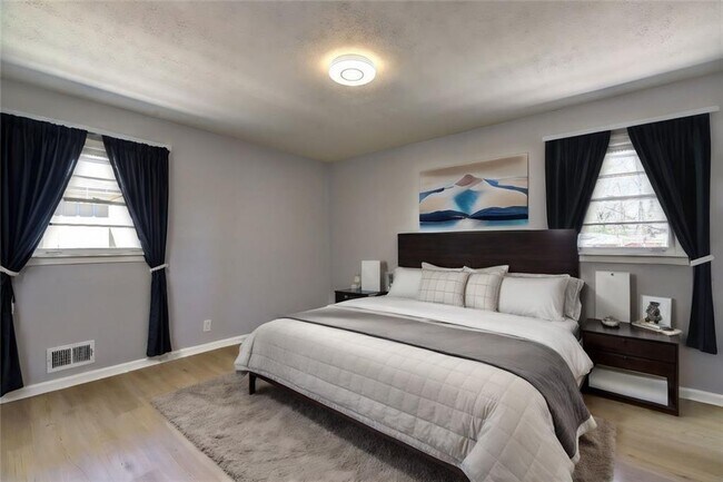 Building Photo - 469 Dogwood Dr NW