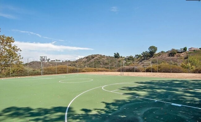 Building Photo - Resort-Style 2BR/2BA First-Floor Condo in Gated Lucera Community Near UTC