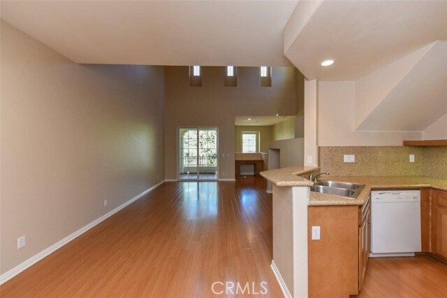 Building Photo - 306 Dewdrop