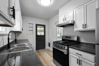 Building Photo - Amazing 3 bedroom home in Wilkinsburg available November 1!