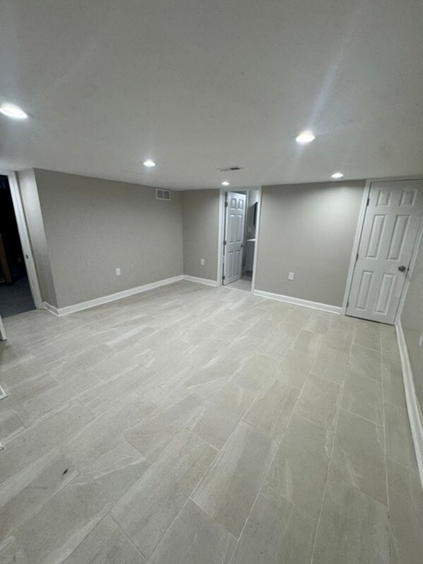 Building Photo - 2547 Park Heights Terrace