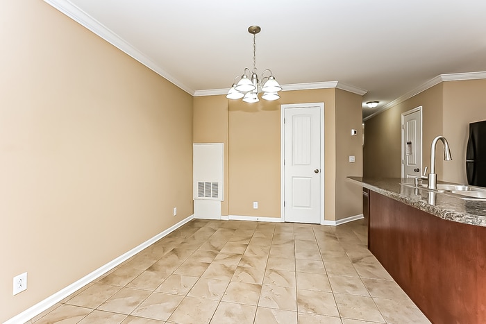 Building Photo - 410 Wichita Dr
