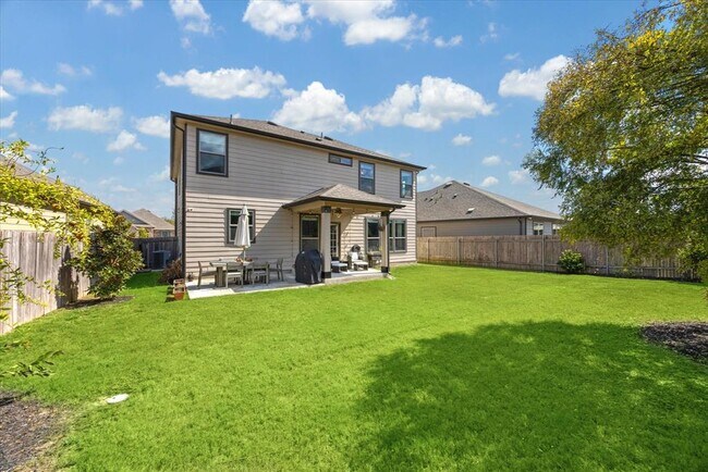 Building Photo - 7916 Crystalbrook W
