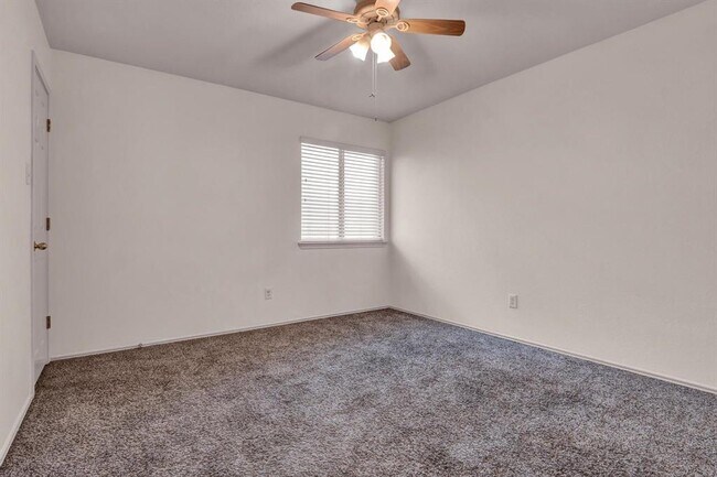 Building Photo - 3761 Rod Carew Dr