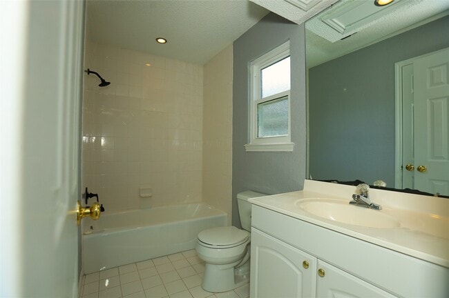 Building Photo - 54 Staghorn Ct