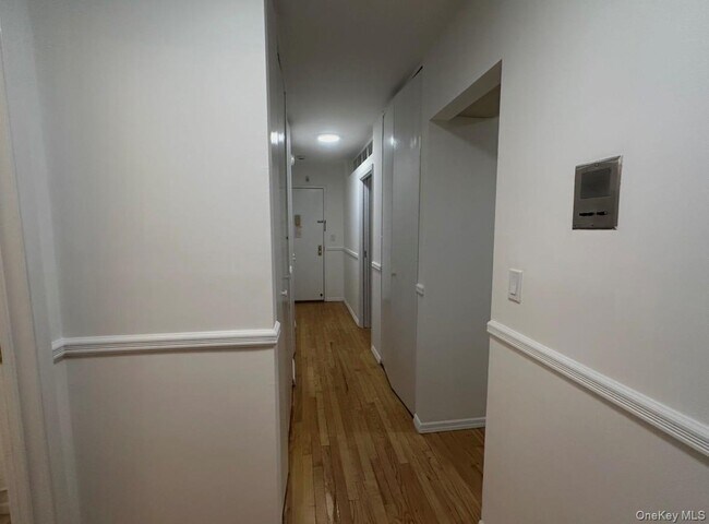 Building Photo - 205-32 Brian Crescent