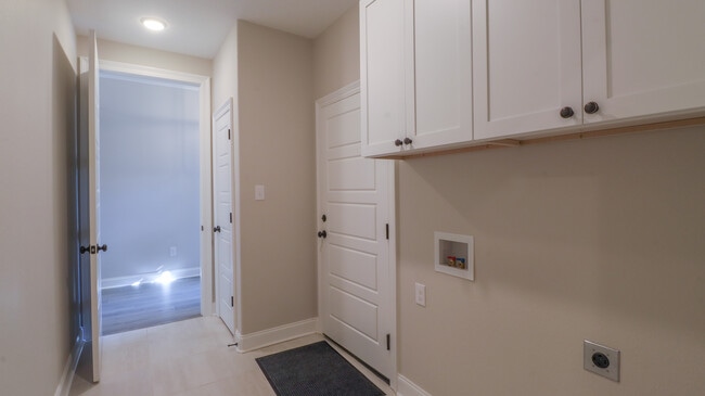 Building Photo - 6237 Cypress Ln