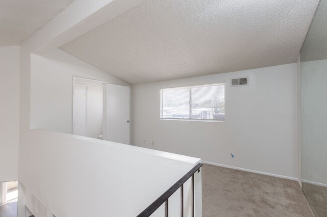 Building Photo - Spacious 2-Bedroom, 2.5-Bath Condo in Cano...