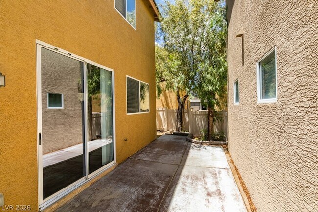 Building Photo - 6779 Winding Wood St
