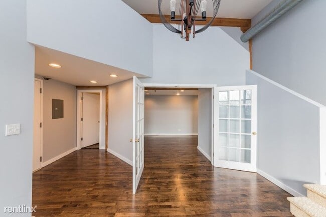 Building Photo - 2650 W Belden Ave