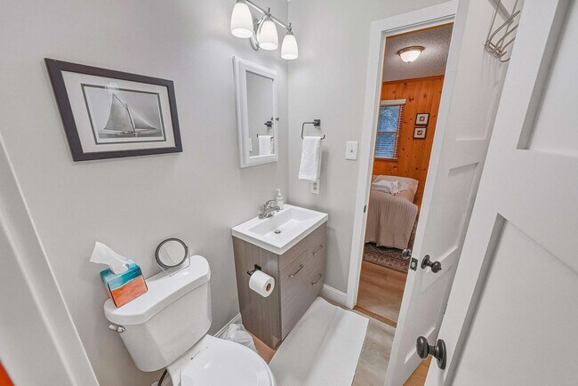 Building Photo - 4240 Johnston Ln