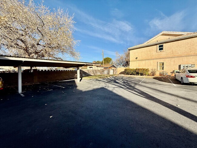 Building Photo - 1065 N 1620 W