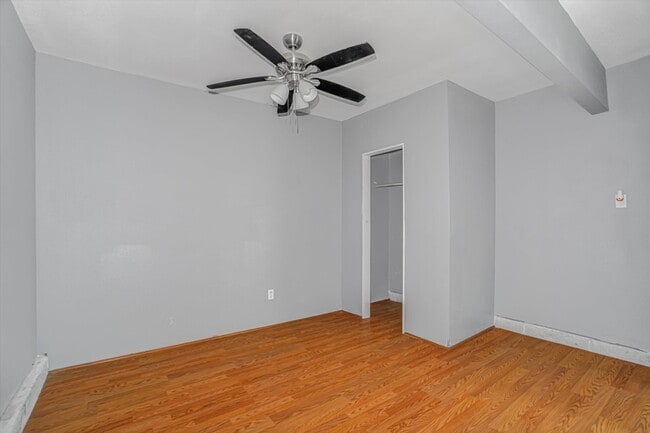 Building Photo - 14618 Flair Dr