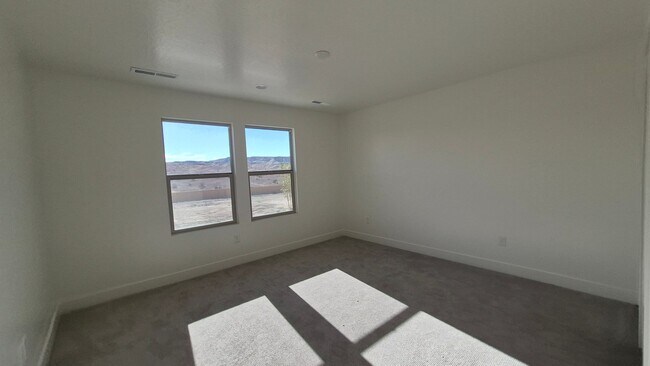 Building Photo - 5669 S Weehawken Ln