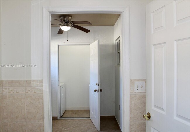 Building Photo - 300 SW 8th St