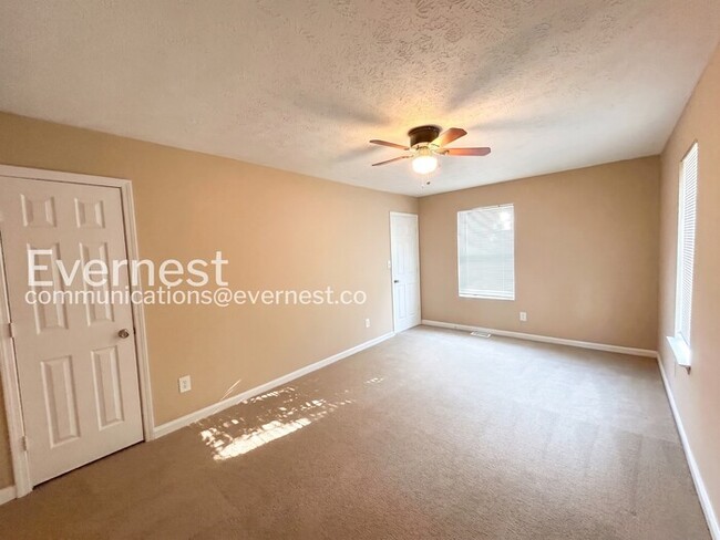 Building Photo - 6607 Ivy Log Dr SW