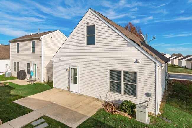 Building Photo - 135 Hancock St