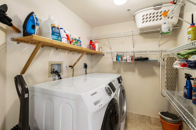 Building Photo - 3594 S Ocean Blvd