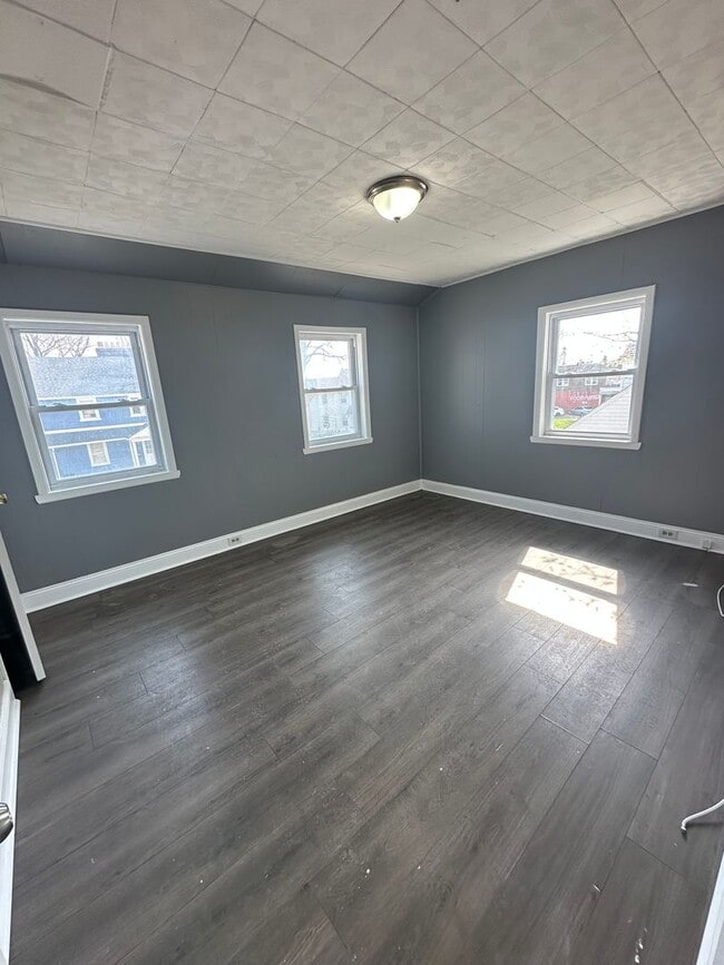 Building Photo - 2 Bed, 1 Bath for rent!