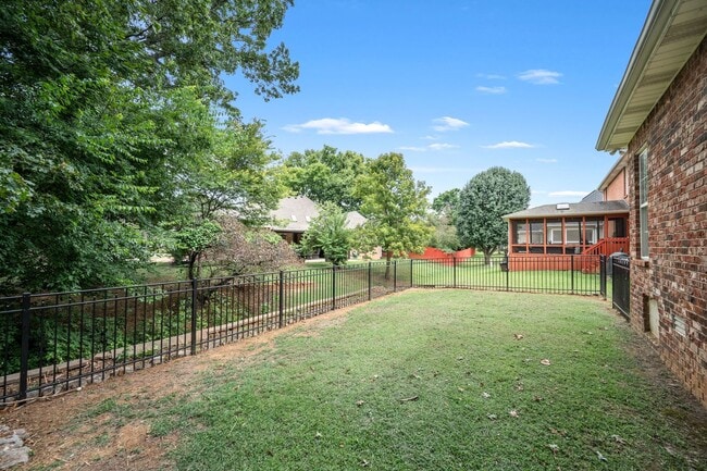 Building Photo - 131 White Cloud Trail