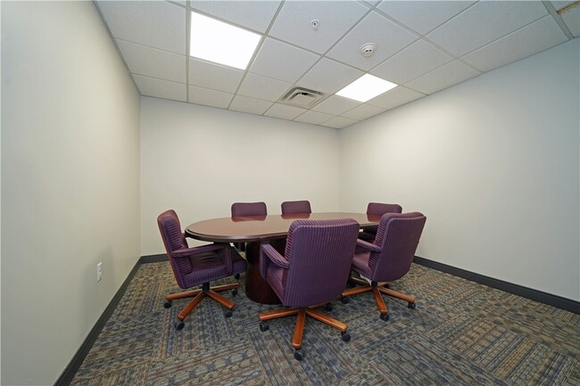 Building Photo - 207 N Main St