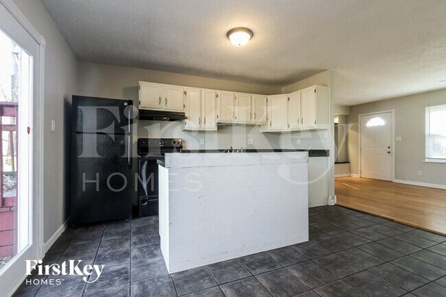 Building Photo - 6117 Epperson Dr