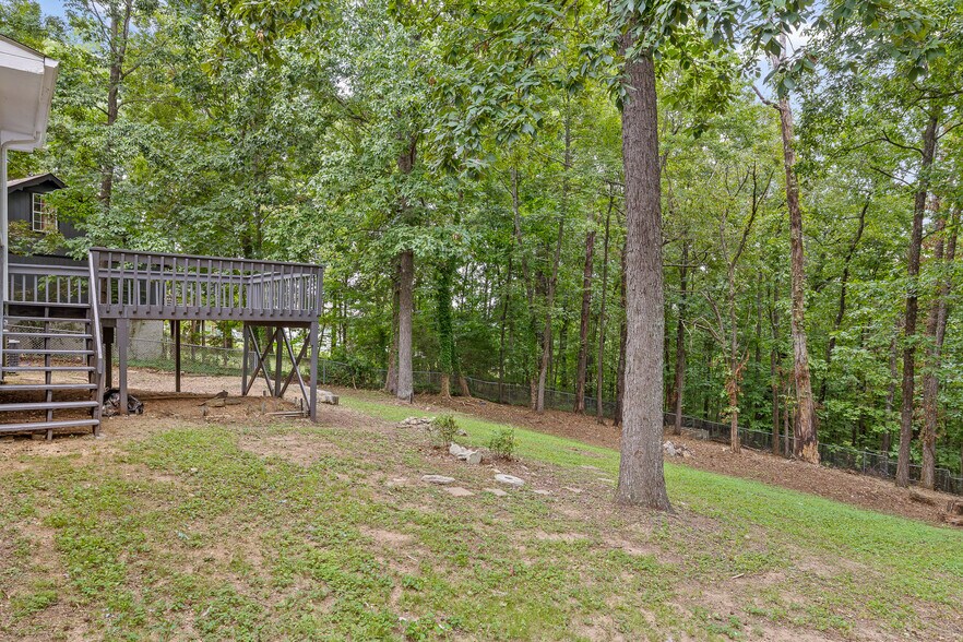 Building Photo - 224 N Brent Dr