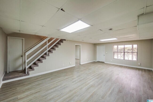 Building Photo - 21264 Royal Dr