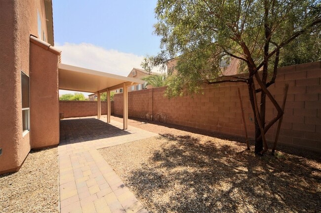 Building Photo - Gorgeous 3Bed/2Bath/2Car, 2-Story Home located in Caparola at Southern Highlands