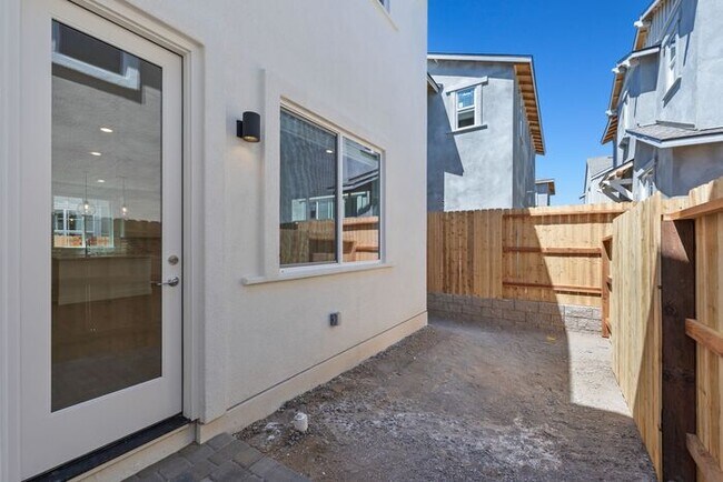 Building Photo - Brand new Arrowcreek Stunner!