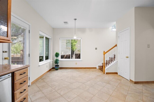 Building Photo - 4176 Canyon Glen Cir