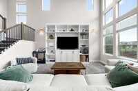 Building Photo - Spacious 5BD, 4.5BA Denver Home with Finis...