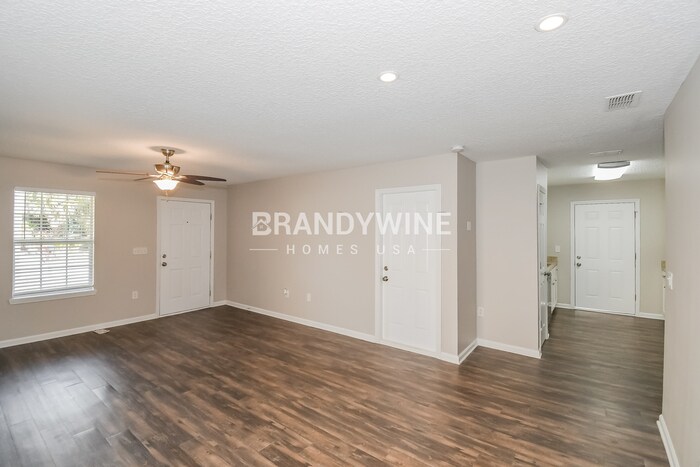 Building Photo - 2060 Felch Ave