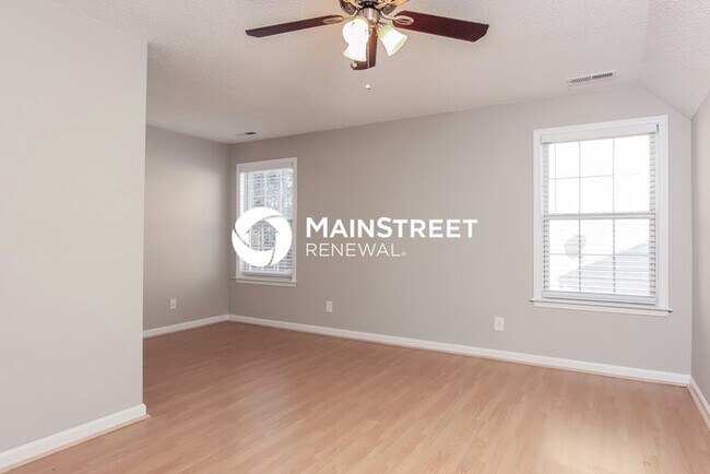 Building Photo - 4 Bedroom Pet-Friendly Home in Raleigh, NC with Main Street Renewal