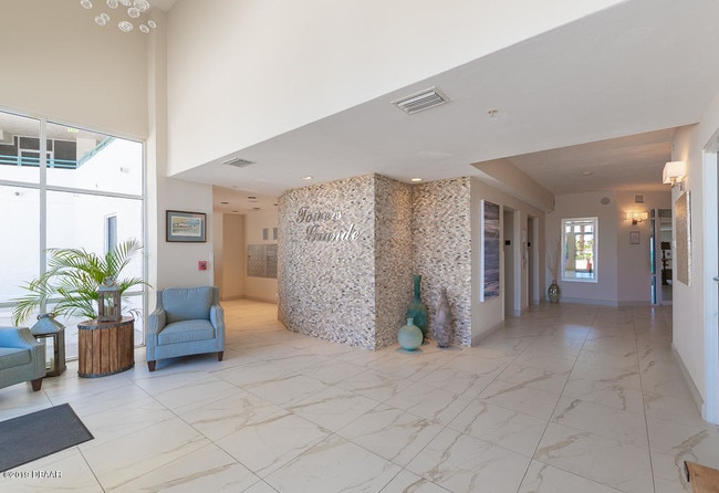 Building Photo - 2055 S Atlantic Ave