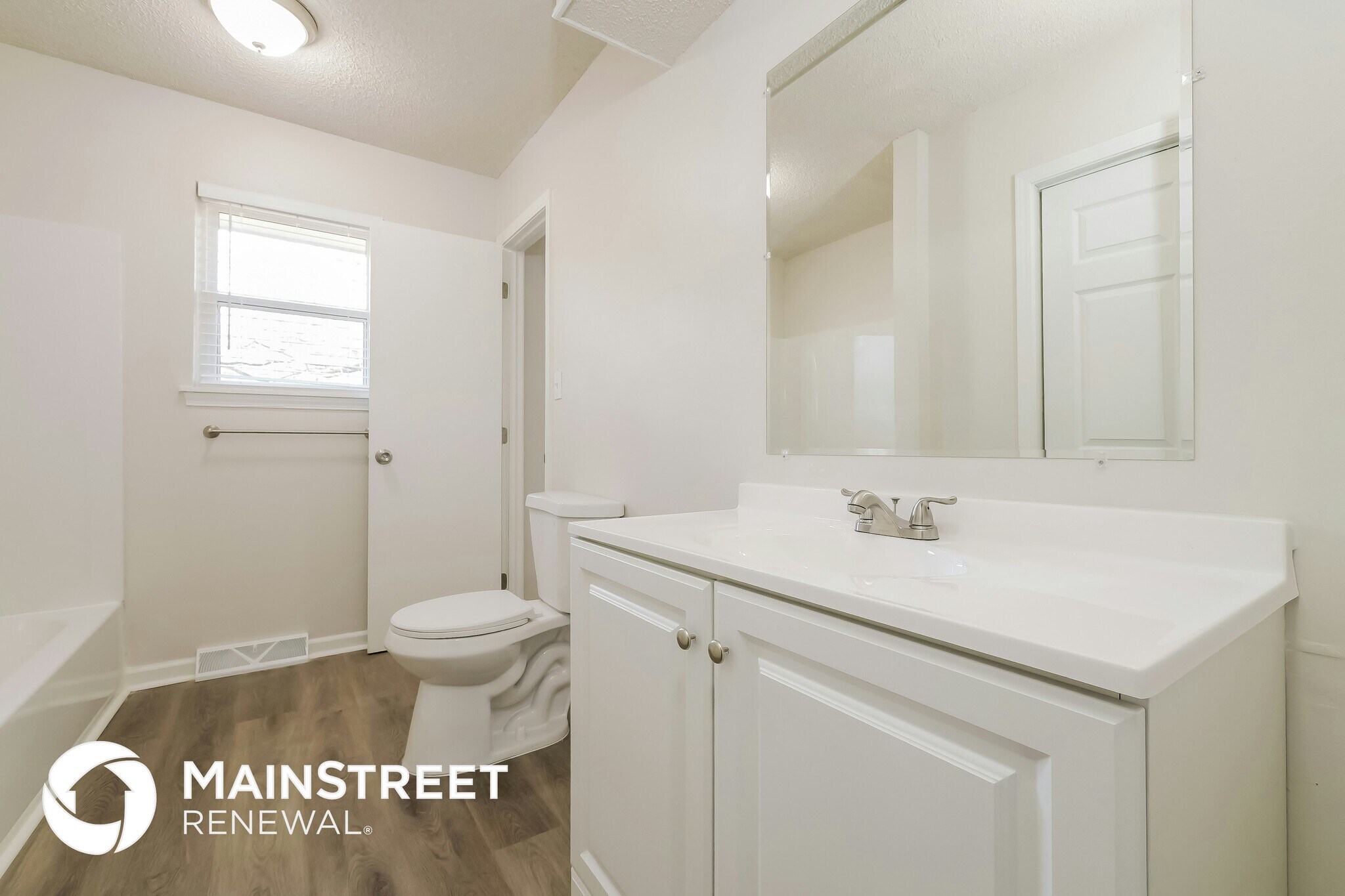 Building Photo - 1417 N Blue Mills Rd