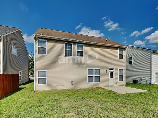 Building Photo - 4732 Sunburst Ln