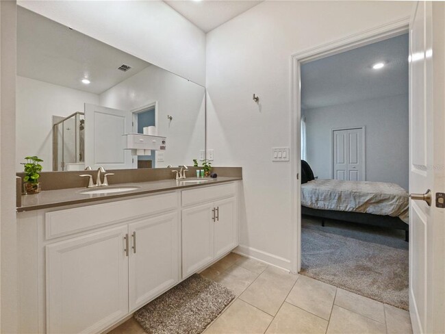 Building Photo - 9084 Sommerset Hills Dr