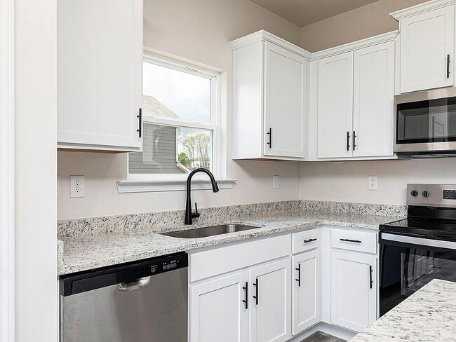 Building Photo - 412 Egret Ct
