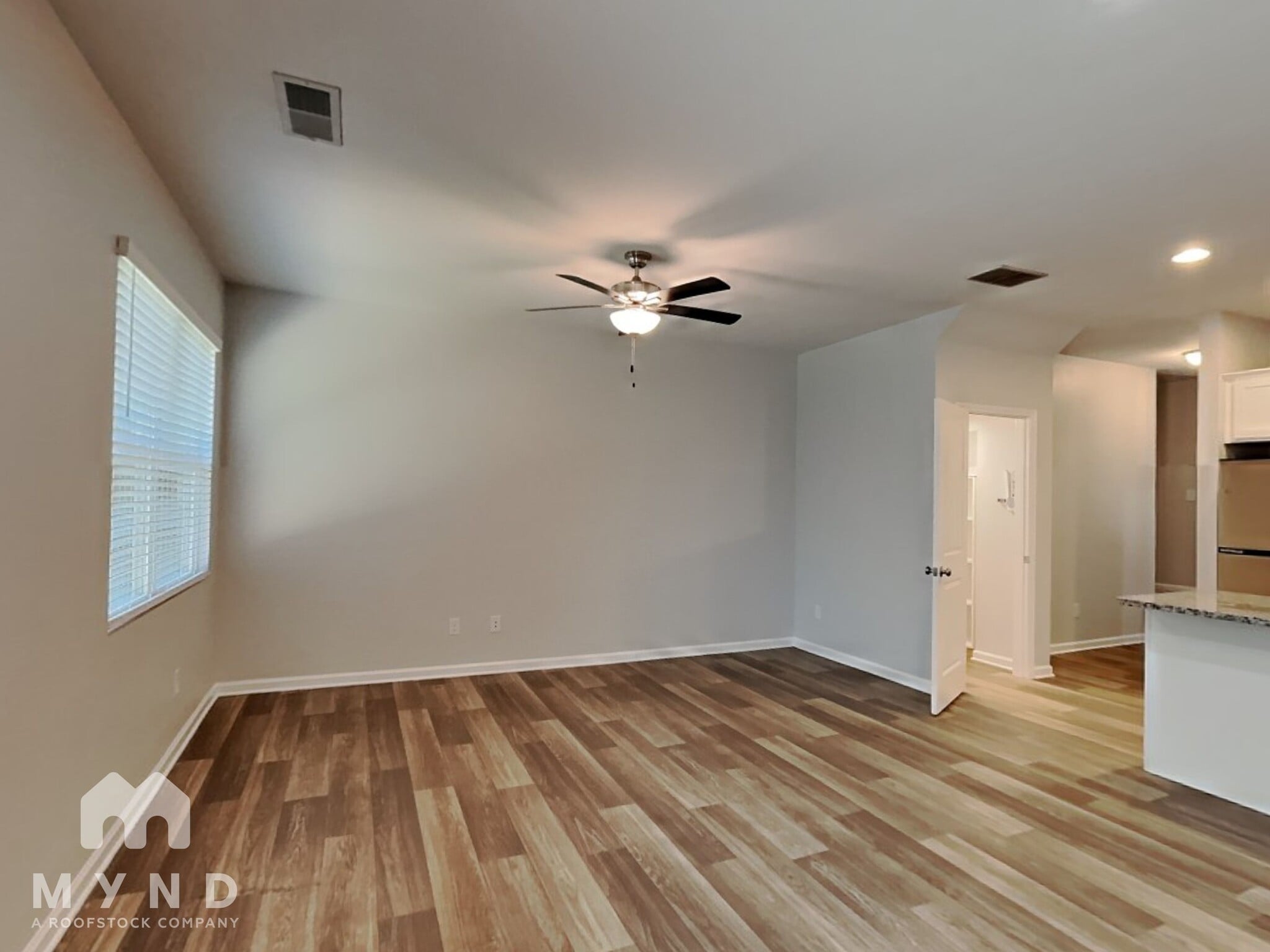 Building Photo - 2909 Ridgeview Dr