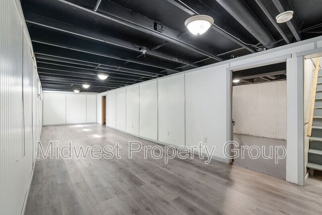 Building Photo - 2495 Lindsay Ln