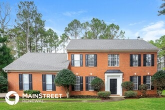 Building Photo - 2166 Hedgerow Way