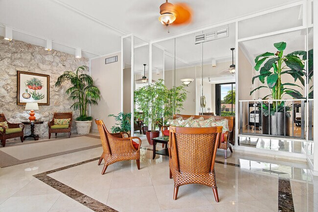 Building Photo - 5600 N Flagler Dr