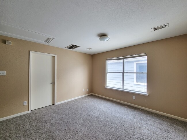 Building Photo - 8106 Arrington Forest Ln