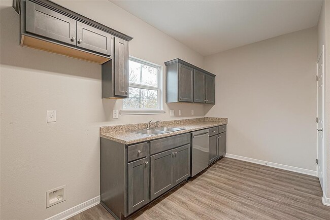 Building Photo - 4813 Palisade Dr