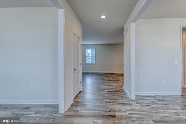 Primary Photo - 336 Boxelder Dr
