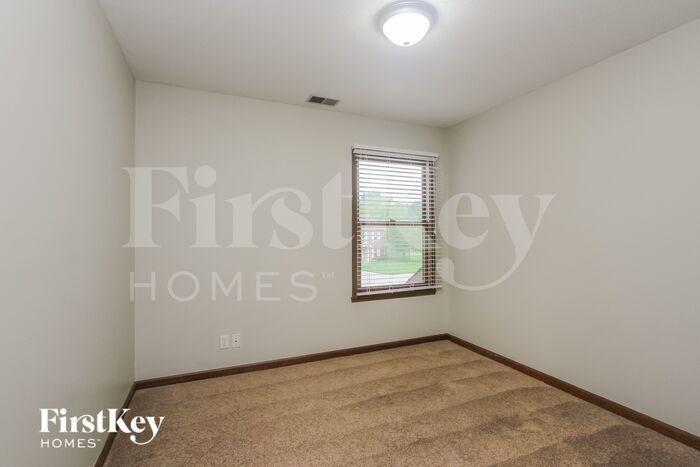 Building Photo - 1127 Farmview Ct