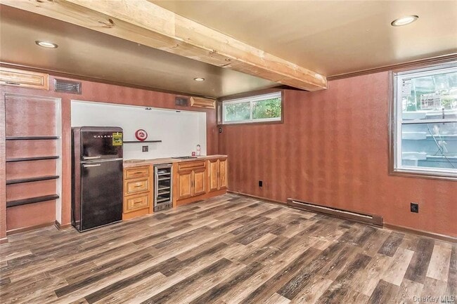 Building Photo - 25 Valentine Ave