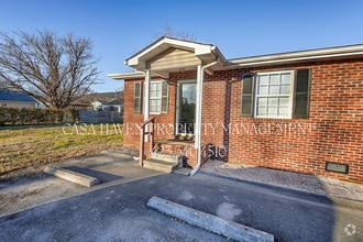 Building Photo - 2 Bed 1 Bath